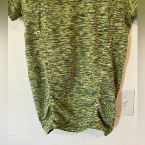 Athleta Fastest Track Seamless Shirt Women's Large Green Ruched Athletic Gym EUC - Picture 5 of 7